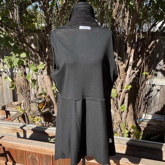 NWOT Dressfo Black Knit Sweater With Attached Belt - Picture 6 of 9